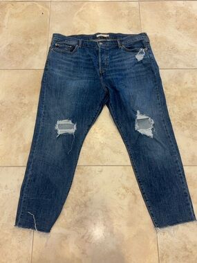 Levi’s Wedgie Skinny Jeans distressed
